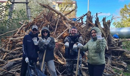 Южносахалинцы очистили берег реки Уюновка