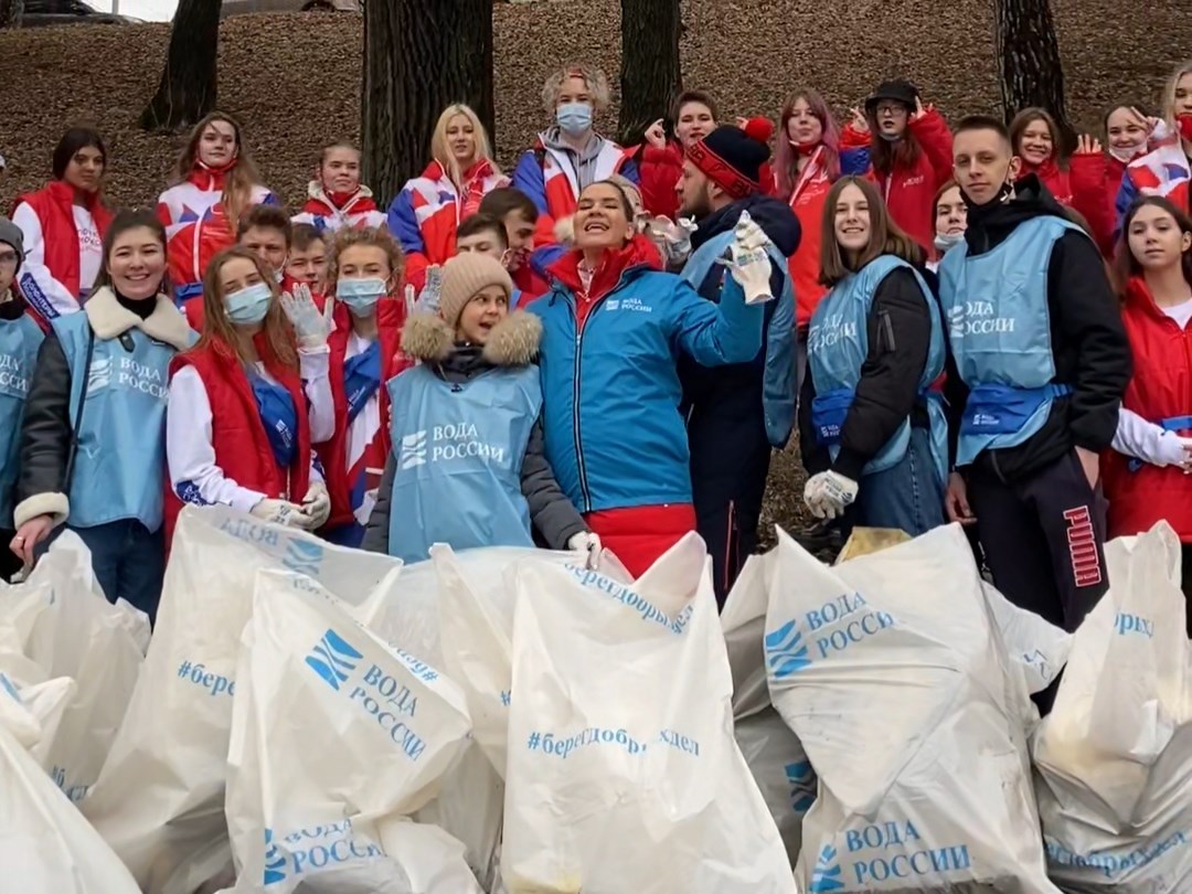 В Красногорске на Баньке сбором 25 мешков мусора открыли эковолонтерский сезон